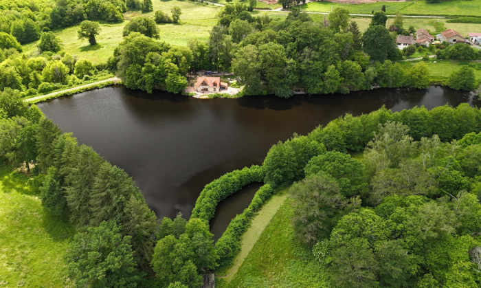 Lac de Vieux ChateauSpectacular new lake exclusive£1650.00 per week 4 anglers