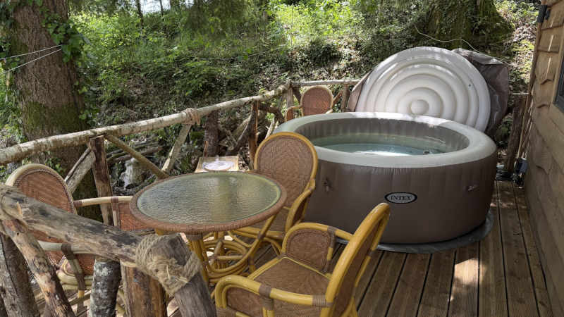 Vieux Lodge Aug26 07